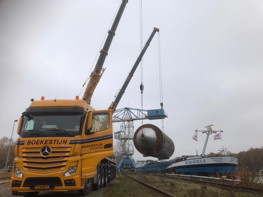 Maravilla ketels aan het lossen in Oosterhout